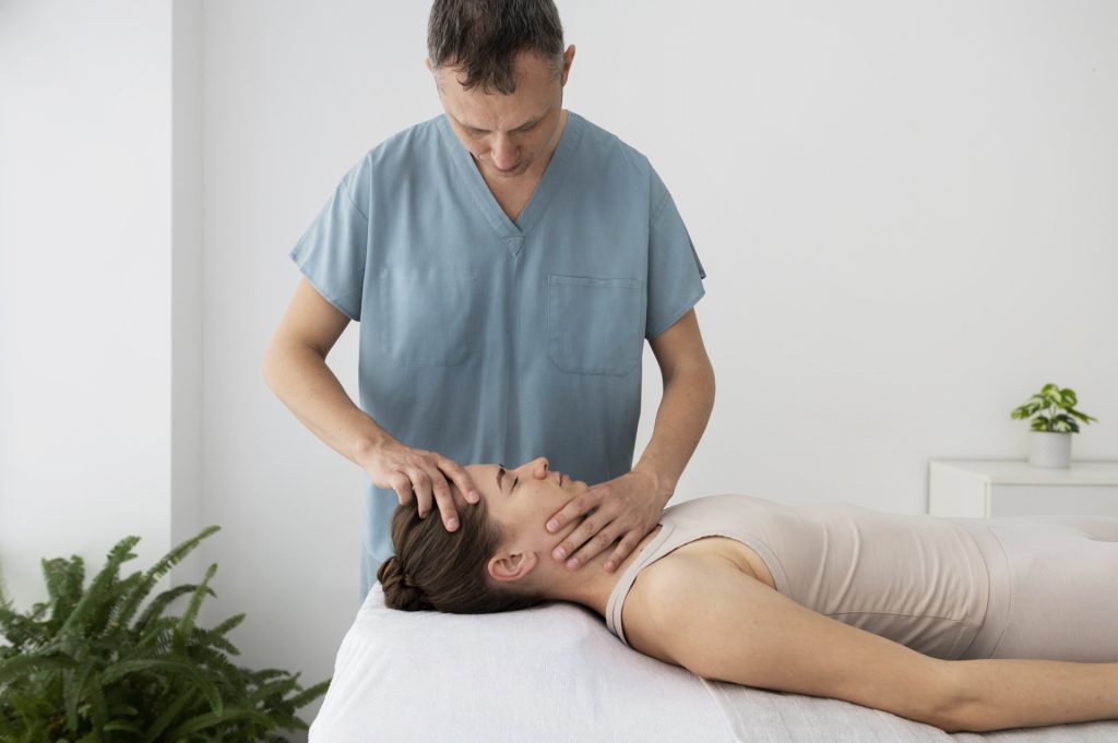 nurse-taking-care-patient